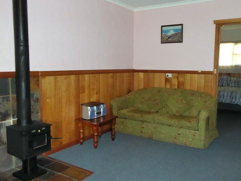 Platypus Park Country Retreat - Kalgoorlie Accommodation 4