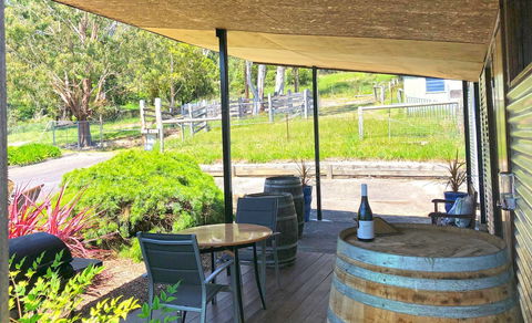 Valley Farm Vineyard Cottages - Kalgoorlie Accommodation 1