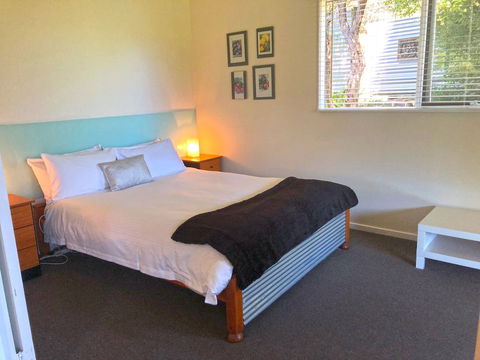Valley Farm Vineyard Cottages - Kalgoorlie Accommodation 5