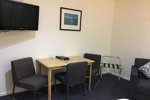 Lakeview Motor Inn - Kalgoorlie Accommodation 7