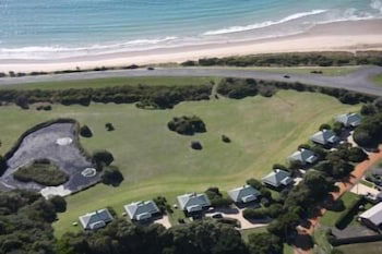 Apollo Bay Cottages - Kalgoorlie Accommodation 0