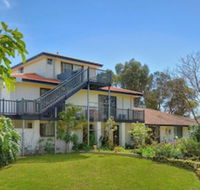Martin Fields Beach Retreat - Kalgoorlie Accommodation