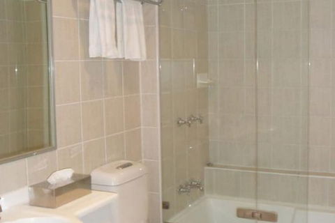 Carlyle Suites & Apartments - Kalgoorlie Accommodation 5