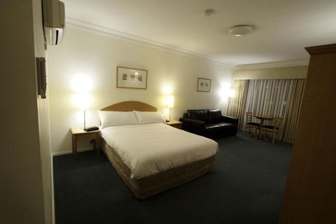 Carlyle Suites & Apartments - Kalgoorlie Accommodation 7
