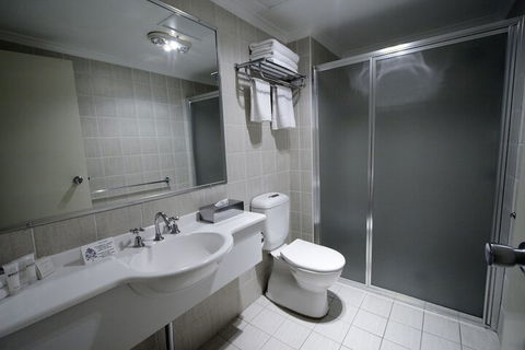 Carlyle Suites & Apartments - Kalgoorlie Accommodation 6