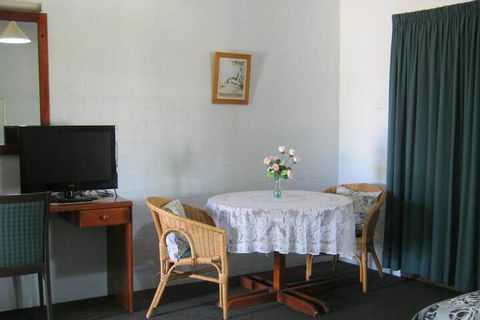 The Vineyard Motel - Kalgoorlie Accommodation 4
