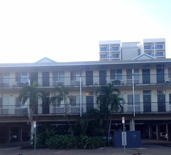 Adventurers Resort - Hostel - Kalgoorlie Accommodation 0