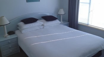 Breakers Apartments Mollymook - Kalgoorlie Accommodation 4