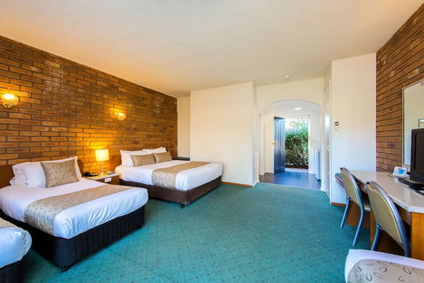 Thurgoona Country Club Resort - Kalgoorlie Accommodation 5