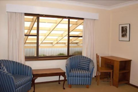 Bathurst Heights B&B - Kalgoorlie Accommodation 5
