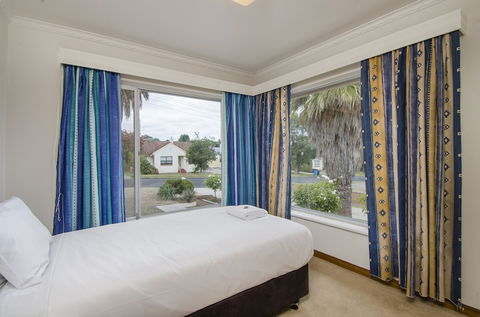 The Commodore - Kalgoorlie Accommodation 5