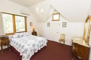 The Barringtons Country Retreat - Kalgoorlie Accommodation 4
