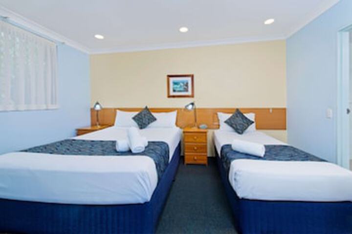 Deauville NSW Kalgoorlie Accommodation