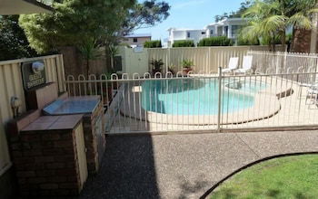 Mollymook Surfbeach Motel And Apartments - Kalgoorlie Accommodation 2