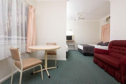 Jasmine Lodge Motel - Kalgoorlie Accommodation 7