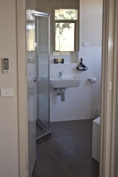 Central Shepparton Apartments - Kalgoorlie Accommodation 5