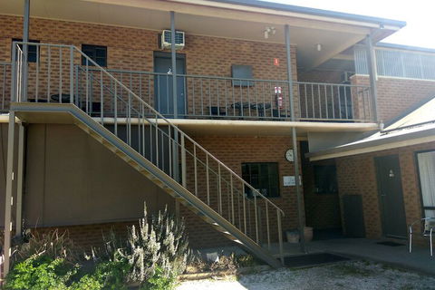 Holbrook Town Centre Motor Inn - Kalgoorlie Accommodation 4