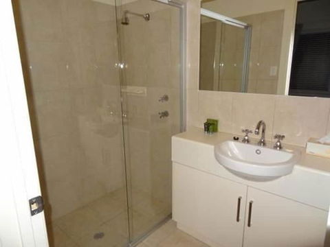 Hahndorf Oak Tree Cottages - Kalgoorlie Accommodation 3