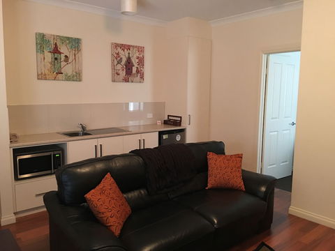 Hahndorf Oak Tree Cottages - Kalgoorlie Accommodation 0