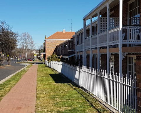Golden Age Motor Inn Queanbeyan - Kalgoorlie Accommodation 1