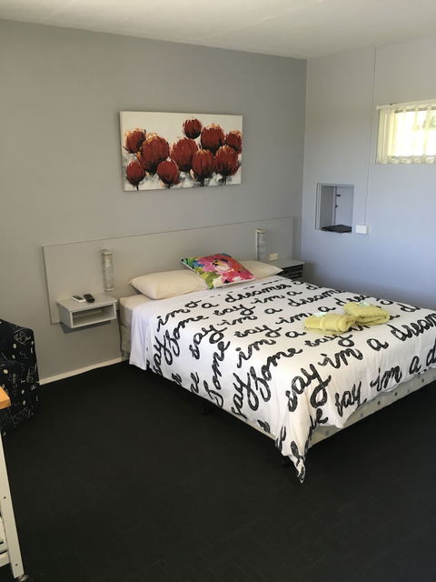Plantation Retro Motel Tyndale - Kalgoorlie Accommodation 4