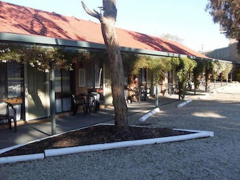 Jolly Swagman Motor Inn Holbrook - Kalgoorlie Accommodation 2
