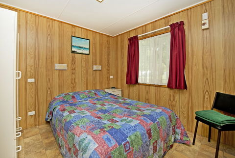 Acclaim Pine Grove Holiday Park - Kalgoorlie Accommodation 2