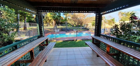 Acclaim Pine Grove Holiday Park - Kalgoorlie Accommodation 3
