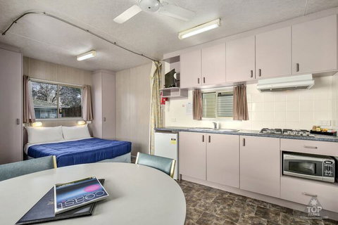 Cowes Caravan Park - Kalgoorlie Accommodation 6