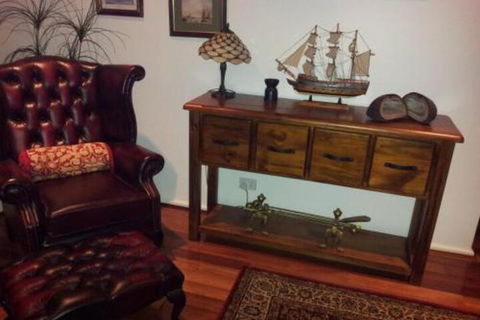 The Pommy Tree - Kalgoorlie Accommodation 7