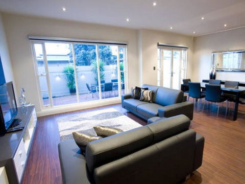 Precinct On Jardine Accommodation - Kalgoorlie Accommodation 1