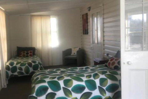 Trefolly Olive Cottage - Kalgoorlie Accommodation 6