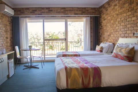 Golf Club Motor Inn Wingham - Kalgoorlie Accommodation 6