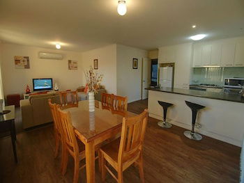 DBJ Holiday Units - Kalgoorlie Accommodation 6