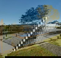 DBJ Holiday Units - Kalgoorlie Accommodation