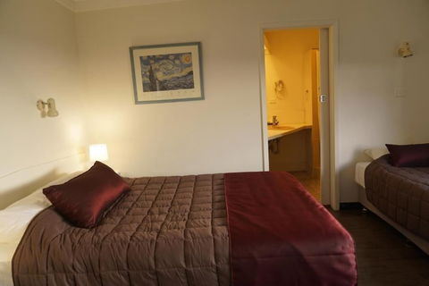 Country Motor Inn Singleton - Kalgoorlie Accommodation 6