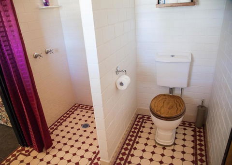 Belvoir B & B Cottages - Kalgoorlie Accommodation 4