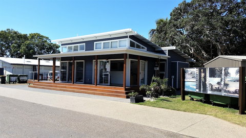 Agnes Water Beach Holidays - Kalgoorlie Accommodation 1