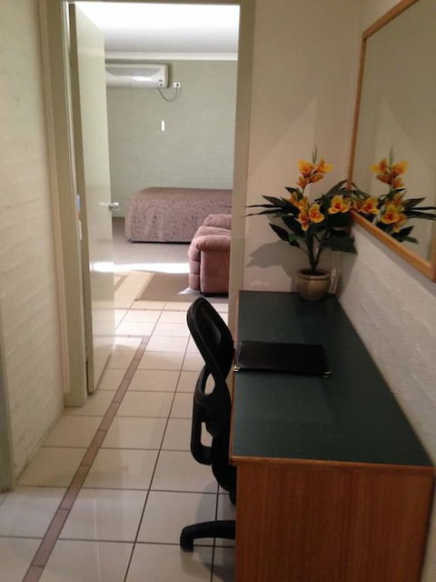 Francis Phillip Motor Inn - Kalgoorlie Accommodation 6