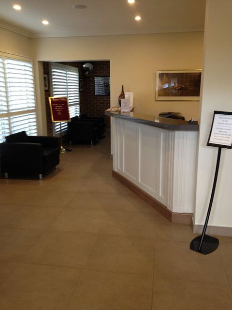 Francis Phillip Motor Inn - Kalgoorlie Accommodation 3