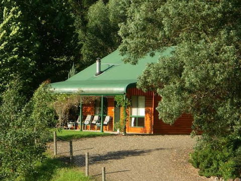 Aysgarth Cottage - Kalgoorlie Accommodation 3