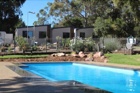 Halls Gap Lakeside Tourist Park - Kalgoorlie Accommodation 2