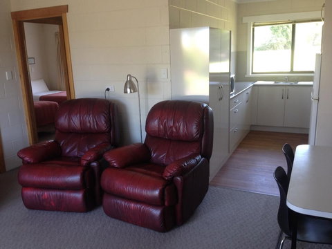 Willaway Motel Apartments - Kalgoorlie Accommodation 1