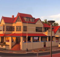 McCloud House - Kalgoorlie Accommodation
