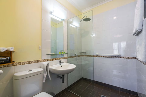 Ashdowns Of Dover B&B - Kalgoorlie Accommodation 4