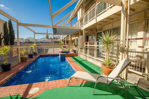 MAS Country Riverboat Lodge Motor Inn - Kalgoorlie Accommodation 4