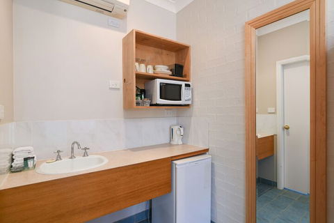 Catalina Motel Lake Macquarie - Kalgoorlie Accommodation 5