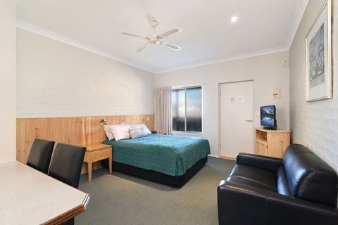 Catalina Motel Lake Macquarie - Kalgoorlie Accommodation 3