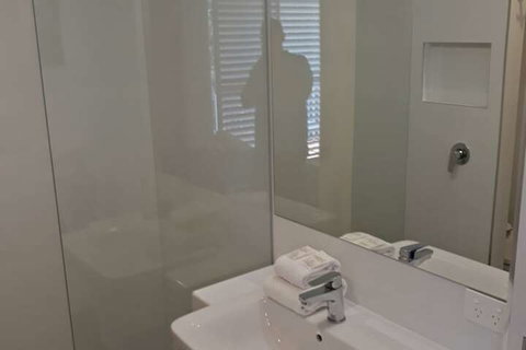 Pandanus Coolum Beach - Kalgoorlie Accommodation 6