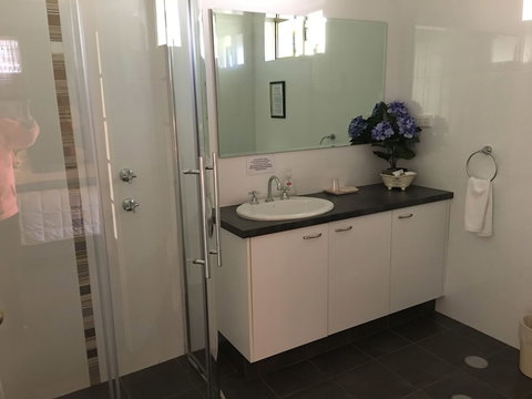 Armadale Cottage Bed & Breakfast - Kalgoorlie Accommodation 4